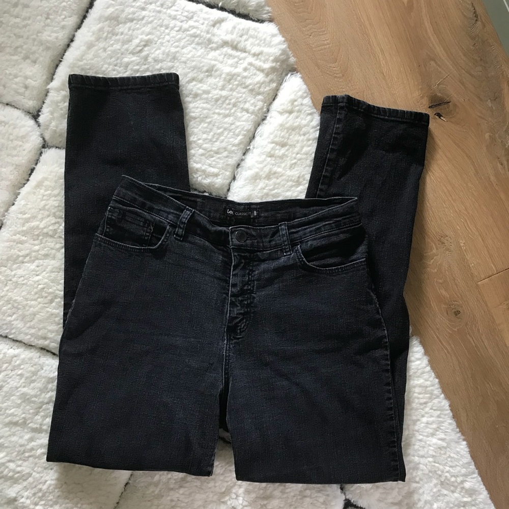 Lee Classic Fit “Mom” Style Jeans